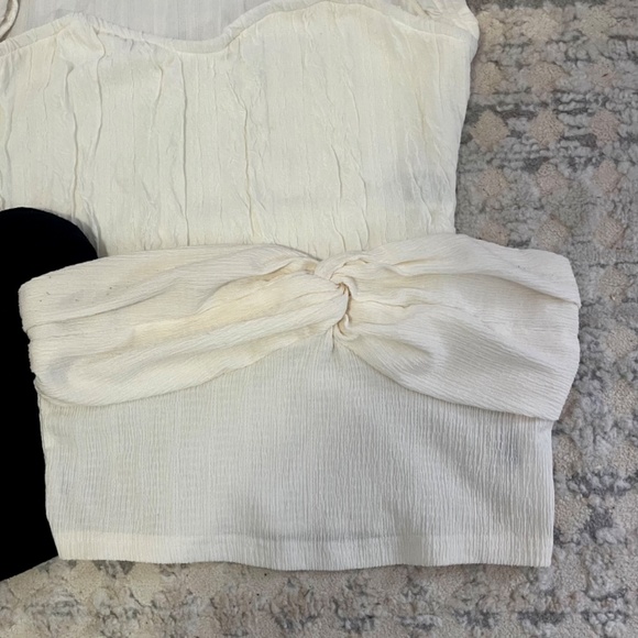 SHEIN ~ BUNDLE ~ 3 Crop tops ~ Size Large ~ ⋆.˚🦋༘⋆ - Picture 5 of 5